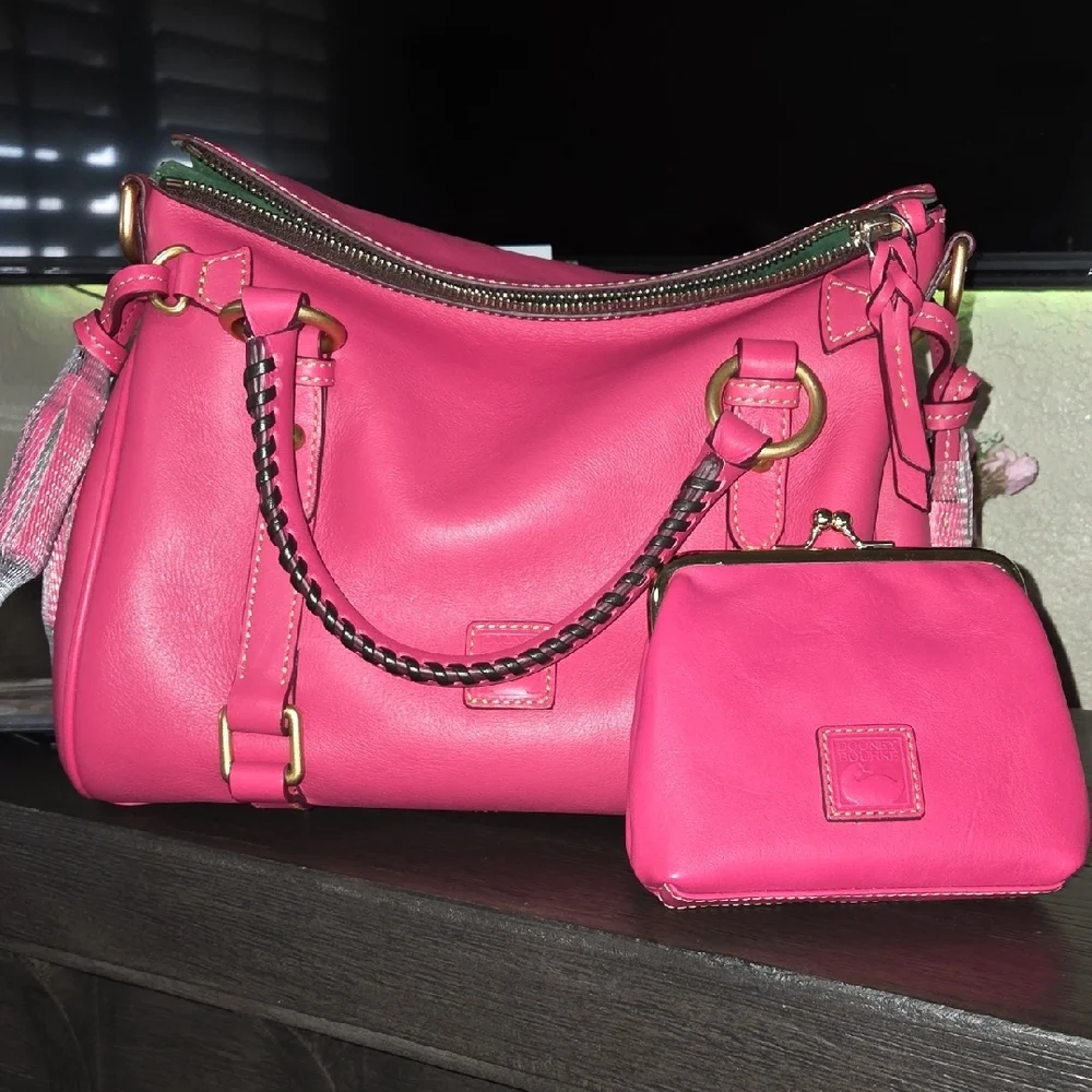 Dooney & Bourke Fushia Florentine Satchel with Kisslock Coin purse Gold Hardware - Picture 2 of 8